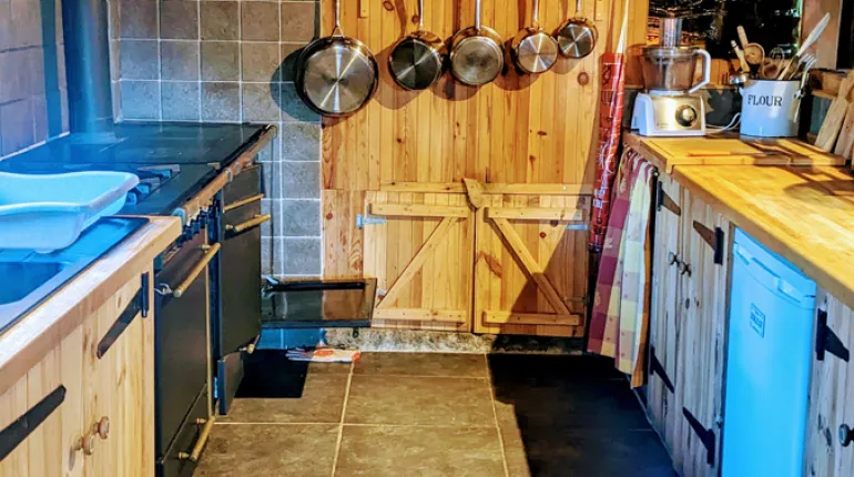 Equipped kitchen Grange de Bâa Hautes Pyrénées