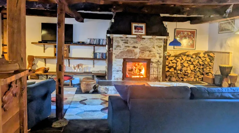 Fireplace in the living room Grange de Bâa Hautes Pyrénées