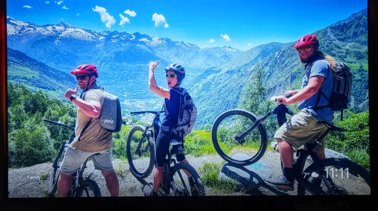 Departure for mountain bike hikes Grange de Bâa Hautes Pyrénées