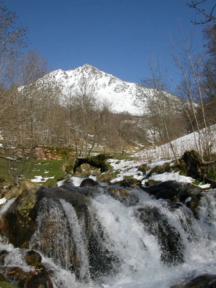 in the heart of the nature of the Pyrenees Grange de Bâa Hautes Pyrénées